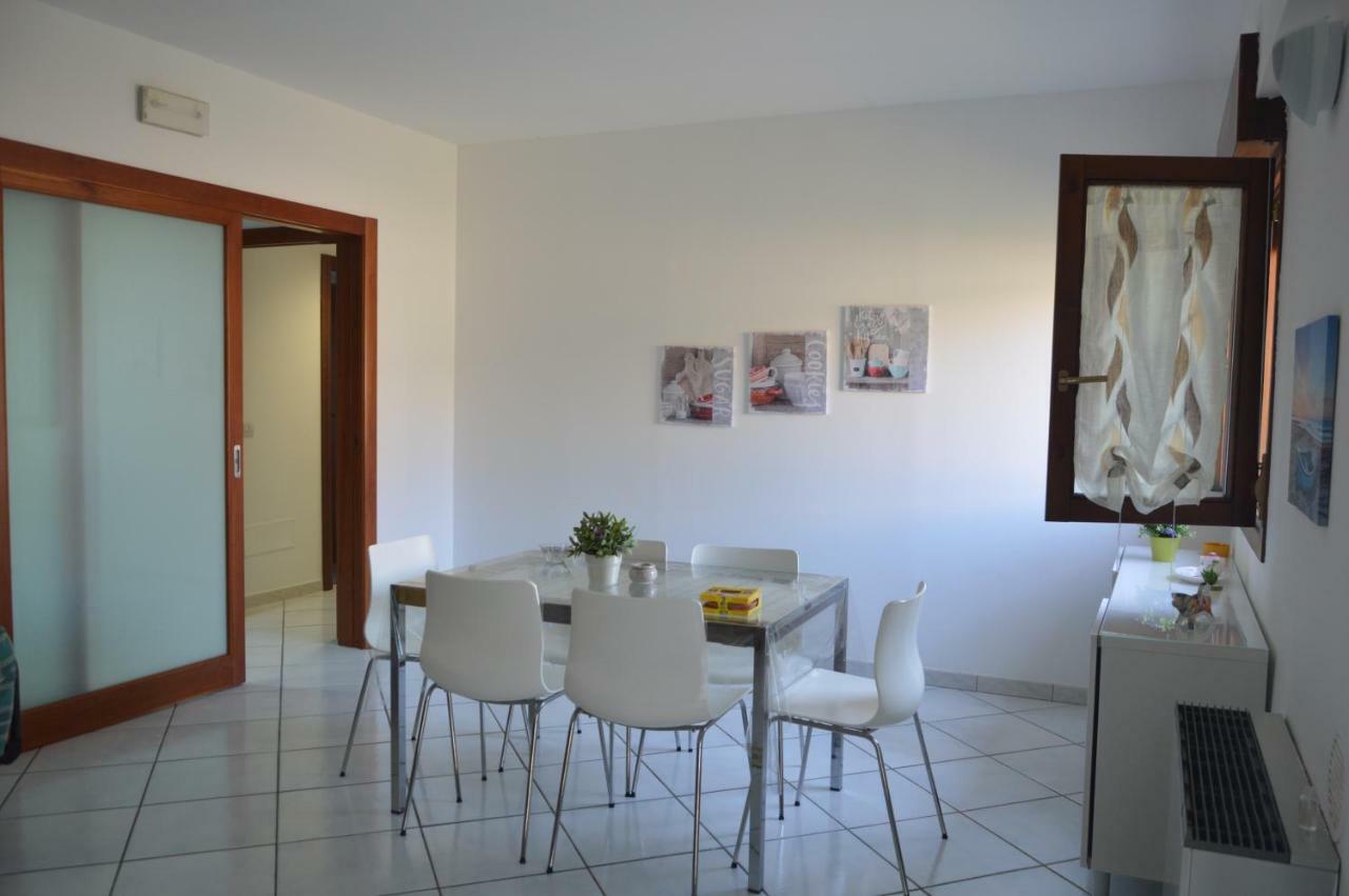 Casa Vacanze Le Palme Apartment โนโต ภายนอก รูปภาพ