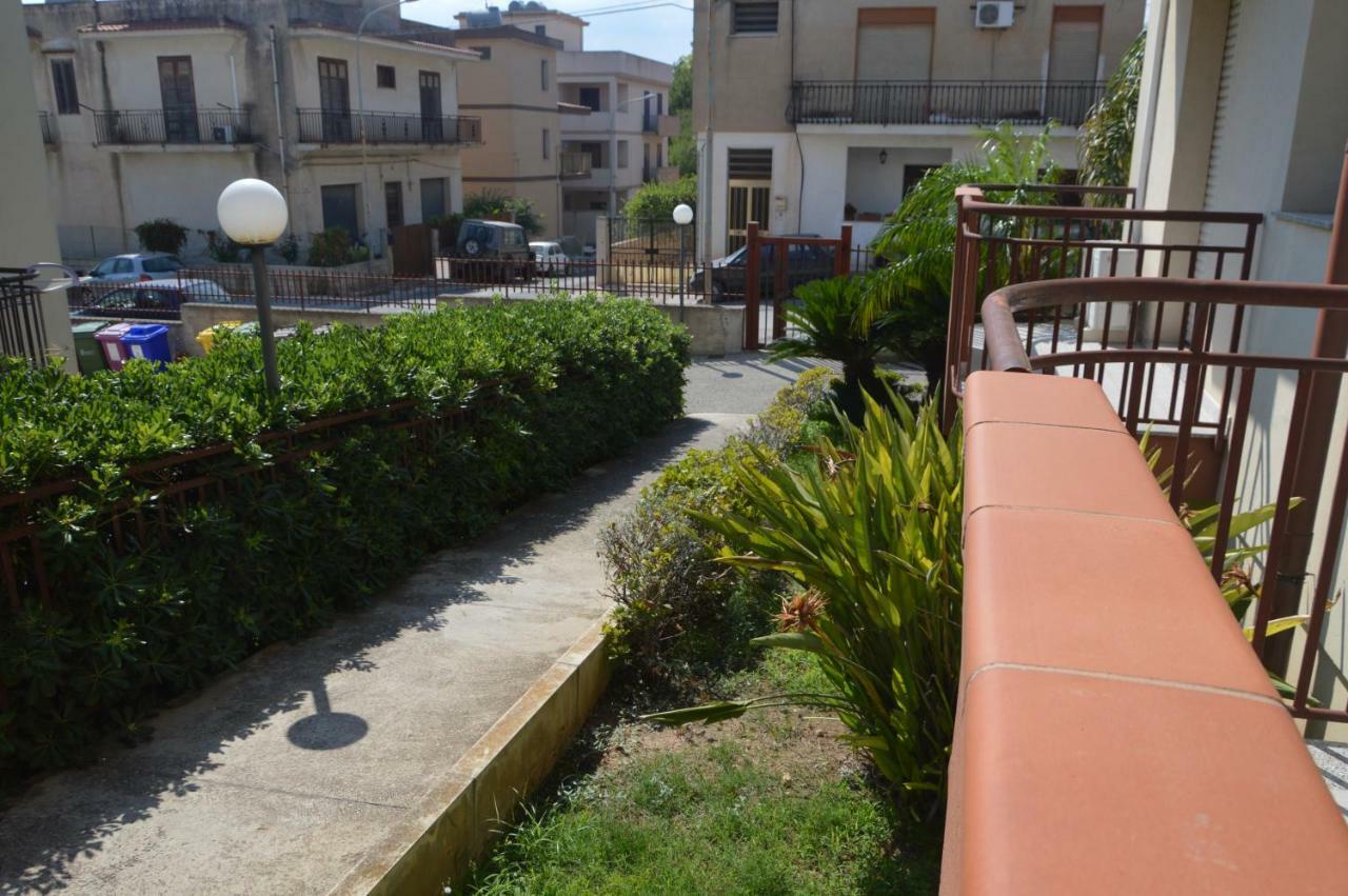 Casa Vacanze Le Palme Apartment โนโต ภายนอก รูปภาพ
